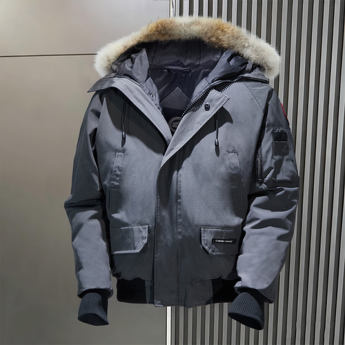 大鹅短款羽绒服男士飞行夹克