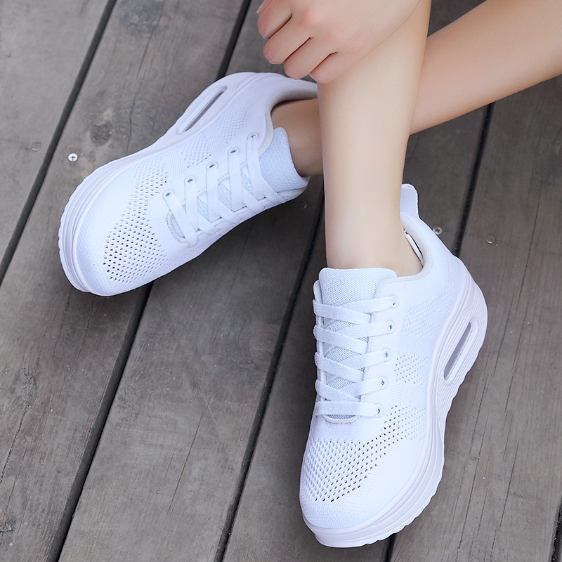 秋季网面透气女厚底镂空摇摇鞋