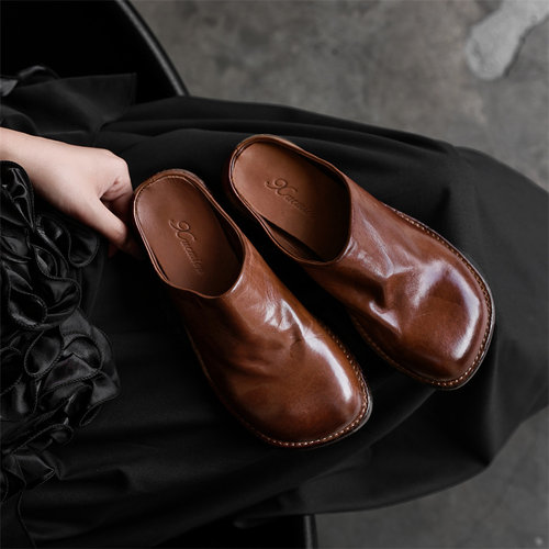 雪密欧新款做旧水洗马皮包头半拖鞋女外穿时尚极简风皮底穆勒鞋