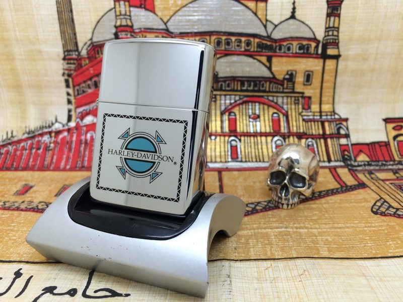 原装正版1992年H全新蚀刻漆印印第安角框图腾哈雷会员打火机ZIPPO