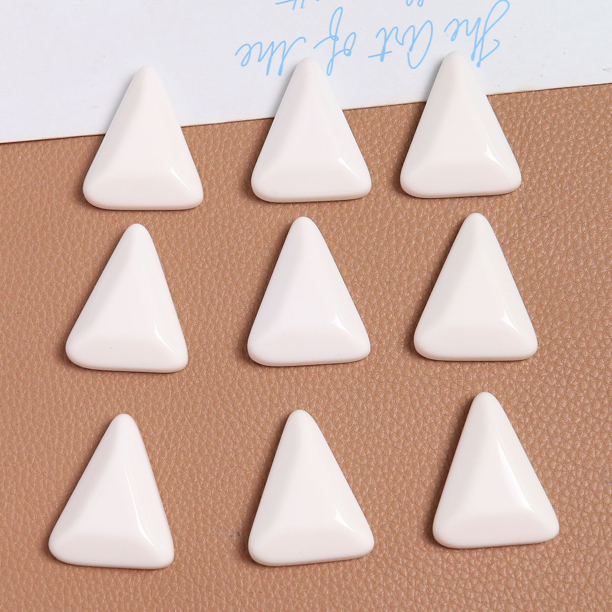 简约百搭创意白色切面三角形树脂贴片配件diy鞋扣鞋花饰品配饰