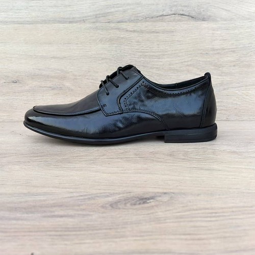 牛皮商务休闲皮鞋黑色尖头软底