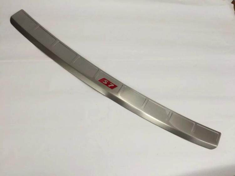 比亚迪S7后护板后备箱饰条不锈钢