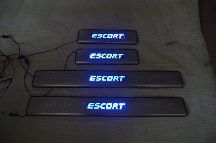 151617款福睿斯带灯门槛条led