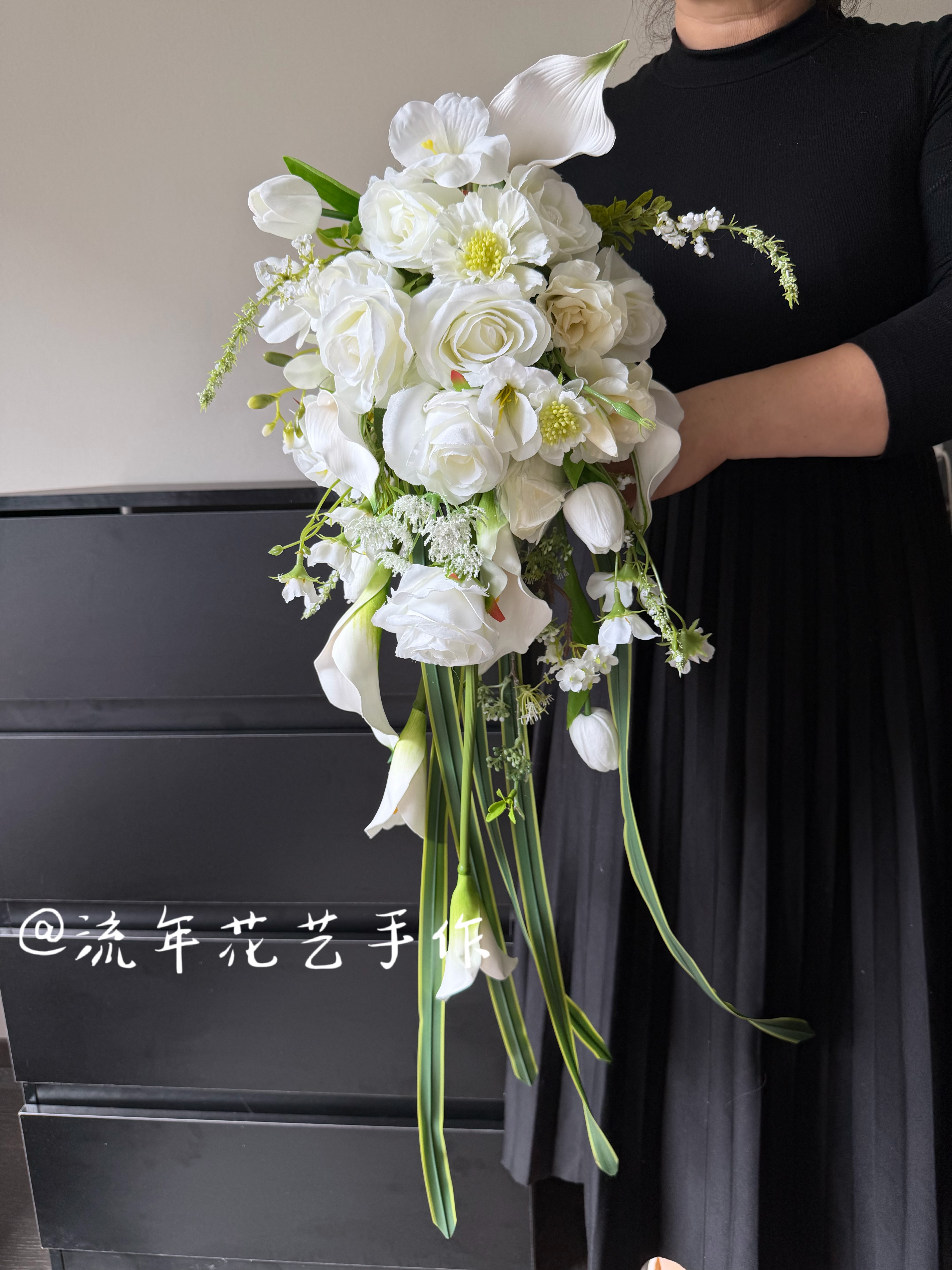 流年花艺手作定制ins风婚礼领证手捧花瀑布花束旅拍森系拍照推荐
