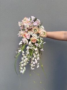 粉色油画园林风重工韩系新娘领证仿真花外拍照复古中式瀑布手捧花