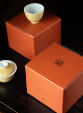 观云听雨蜜杏原矿釉陶瓷手工米色茶具二才盖碗景德镇主人杯茶杯