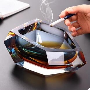 玻璃烟灰缸创意高级感轻奢办公室桌面高端大气上档次网红家用客厅