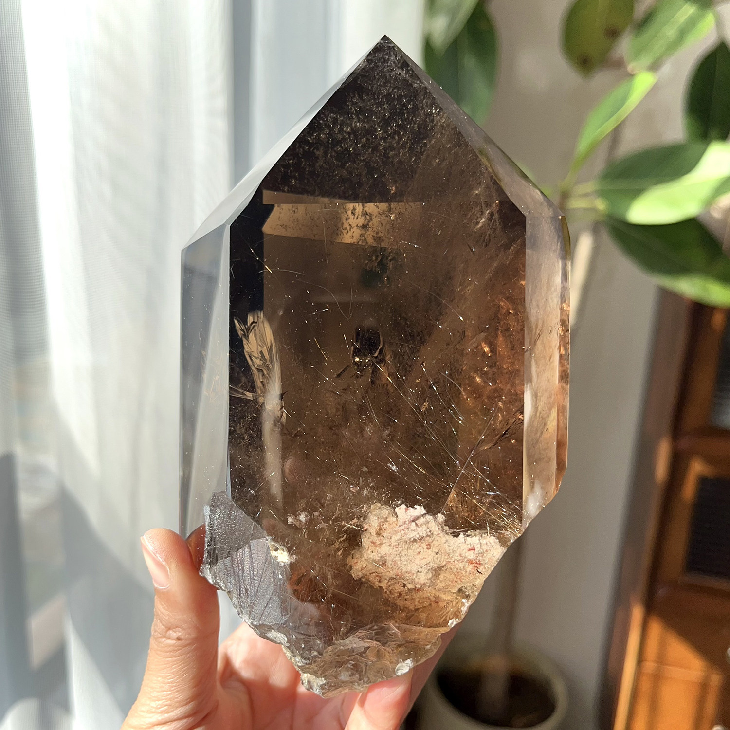 天然茶水晶发晶柱摆件