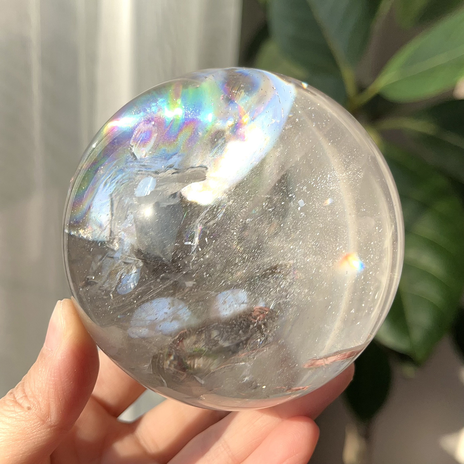 天然喜马阿赛白水晶彩虹球