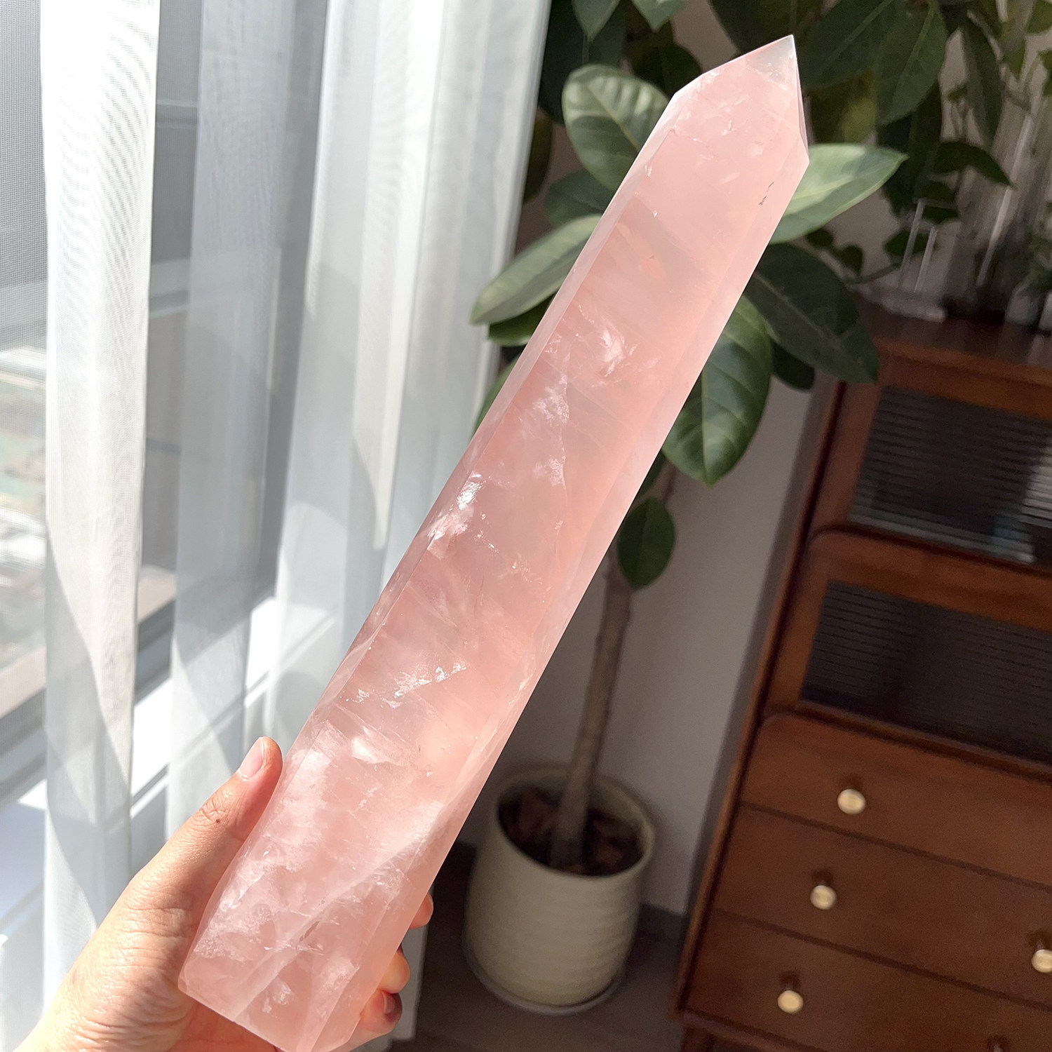 天然莫桑比克粉晶柱子