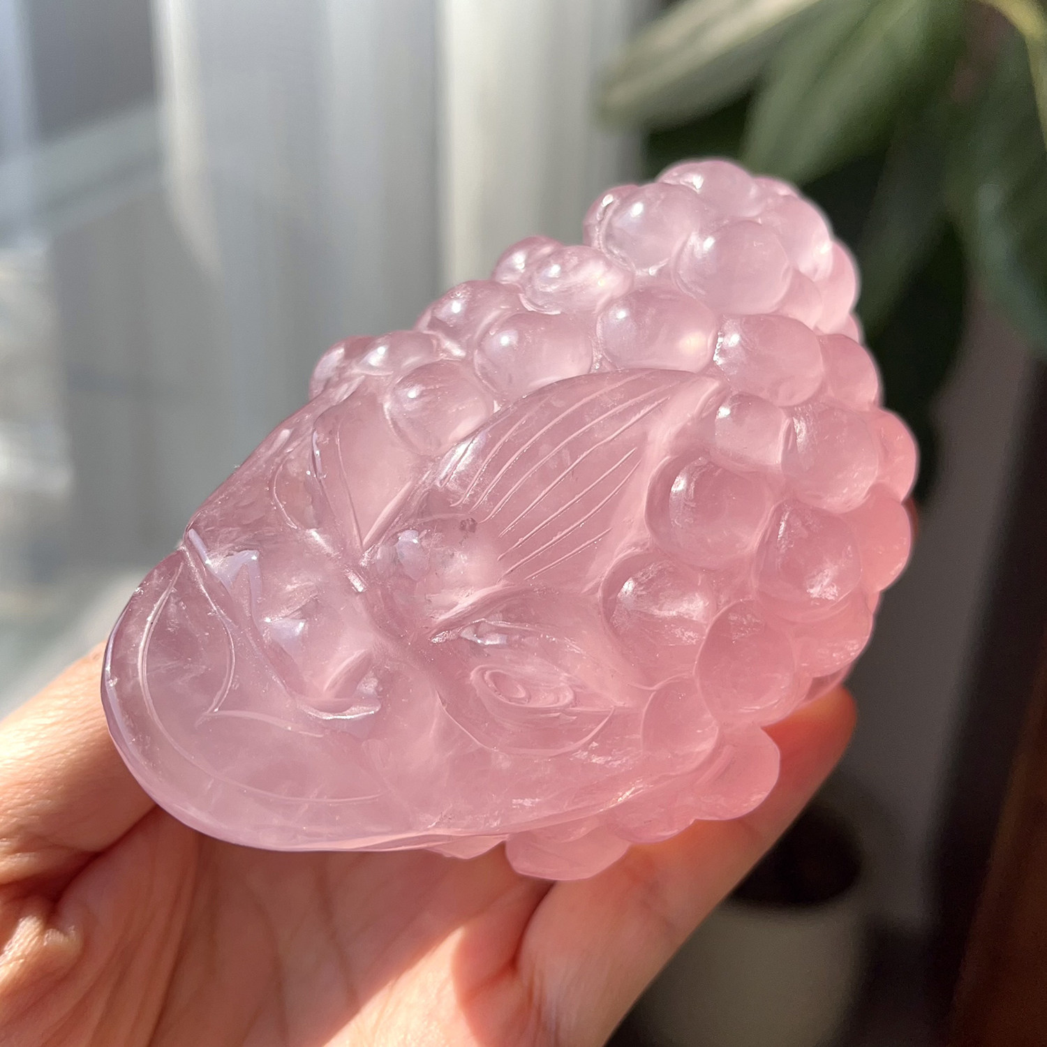 天然粉水晶金蟾水晶摆件