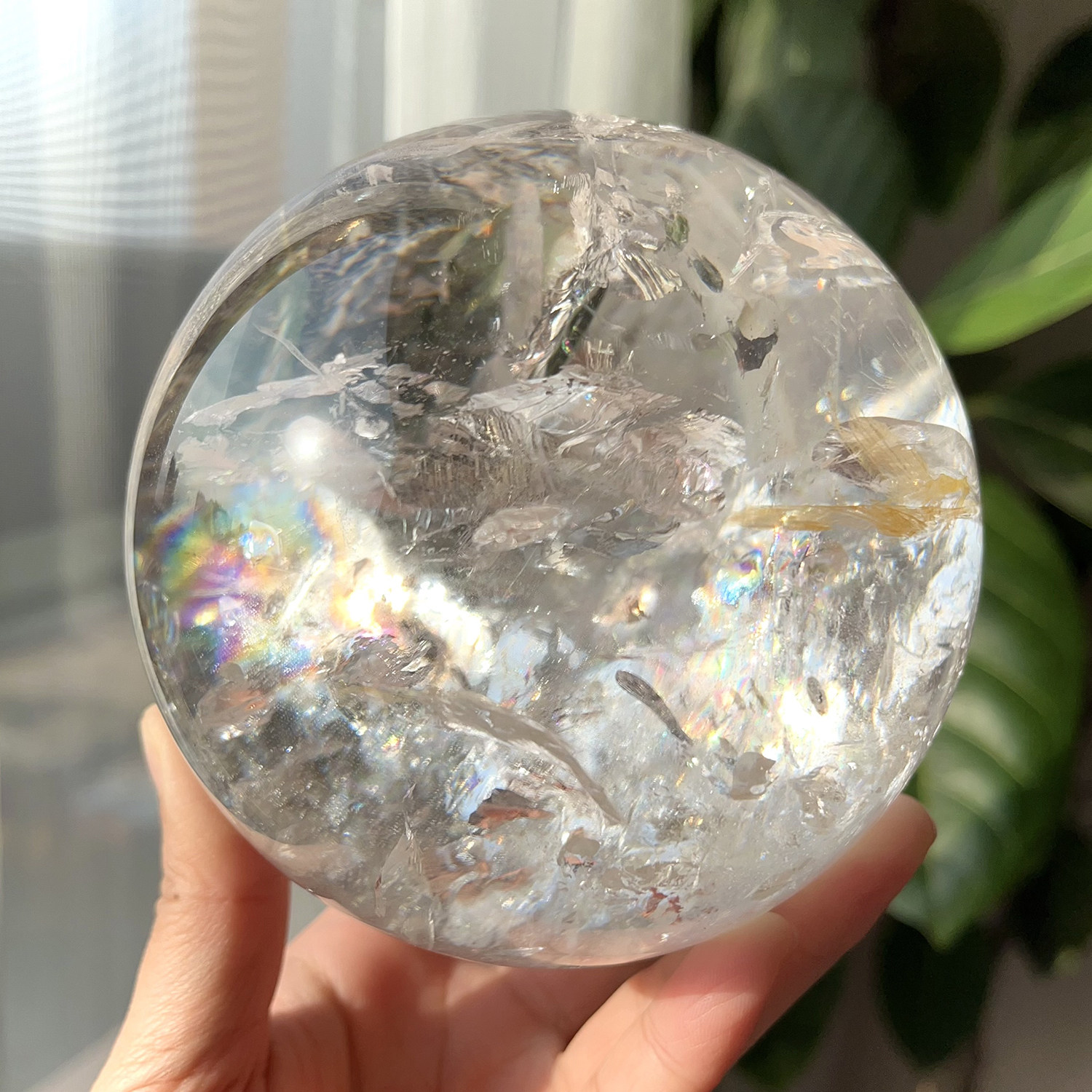 天然阿赛白水晶彩虹球