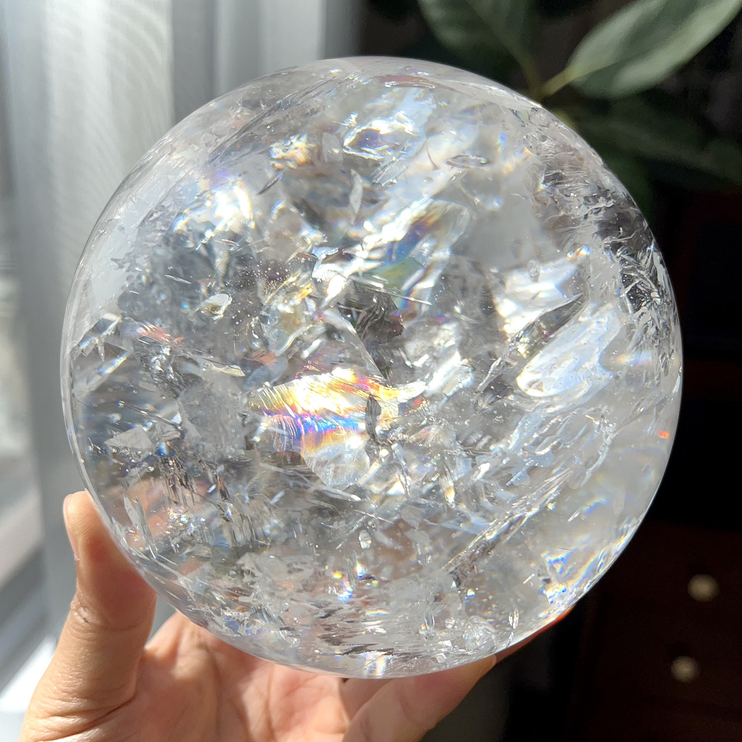 天然喜马白水晶彩虹球