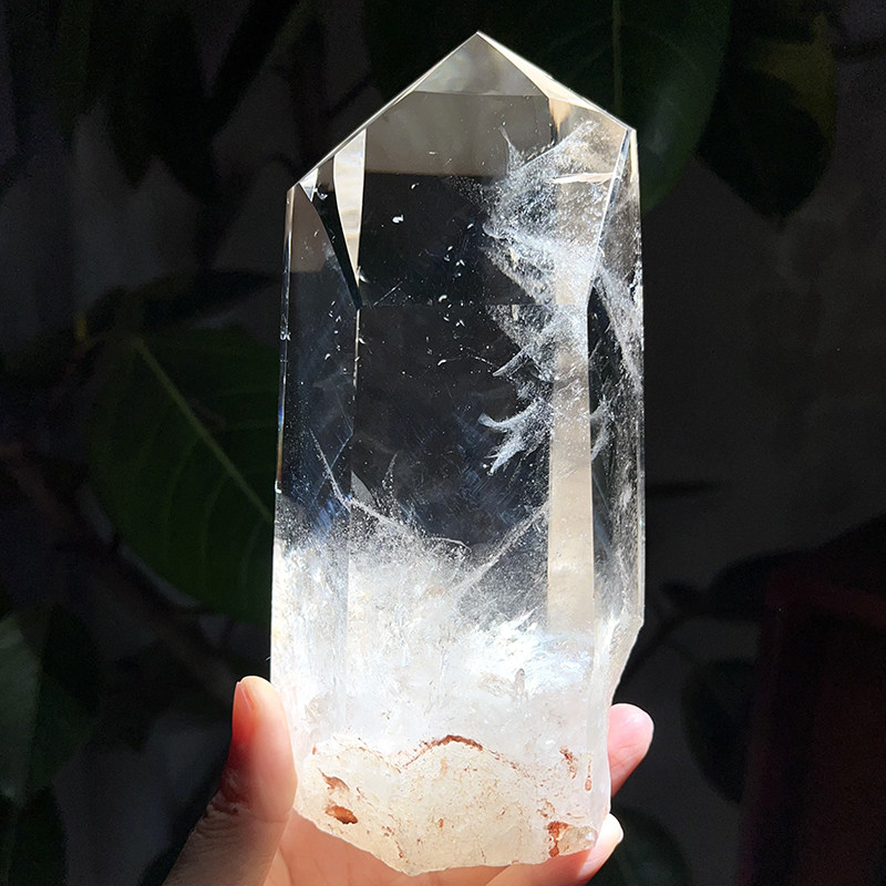 天然白水晶蓝针银山柱子摆件
