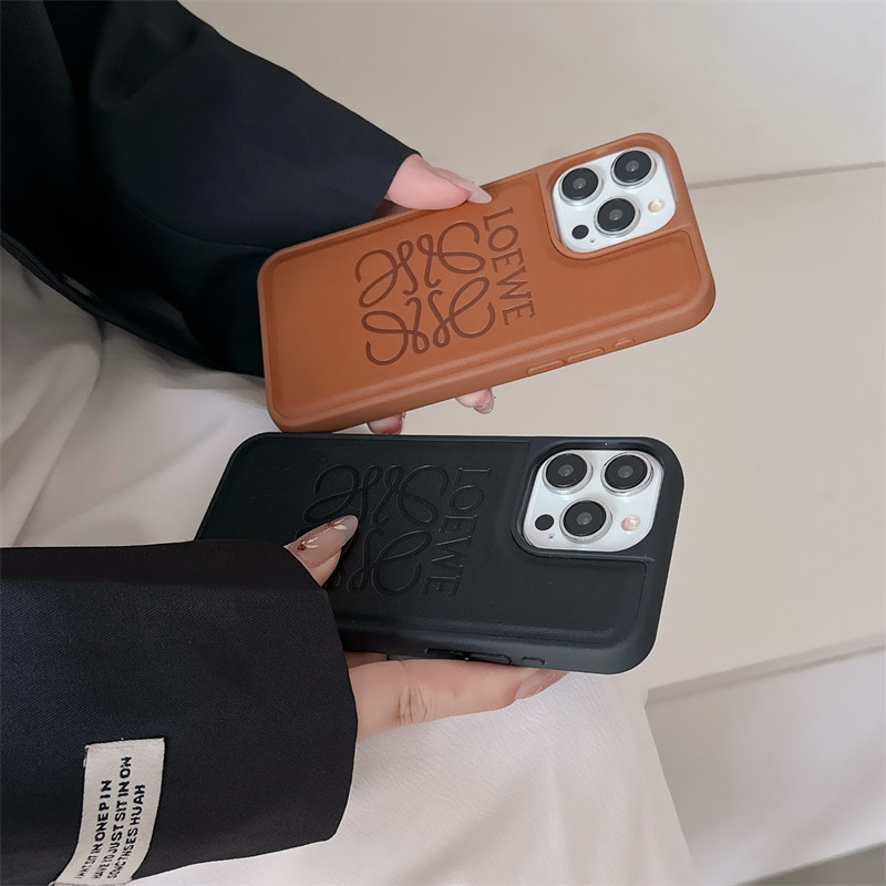 新款欧美潮牌奢华高档皮质印花苹果14pro手机壳15时尚轻奢适用iPhone16promax全包防摔17保护套13情侣1