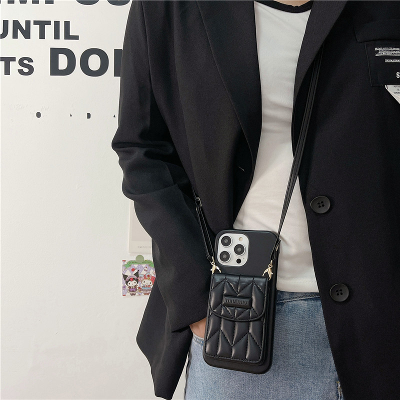 高级奢华皮质少女粉苹果14手机壳一体零钱卡包适用iPhone13promax保护壳小香风菱格12斜挎背带可调节11女款包