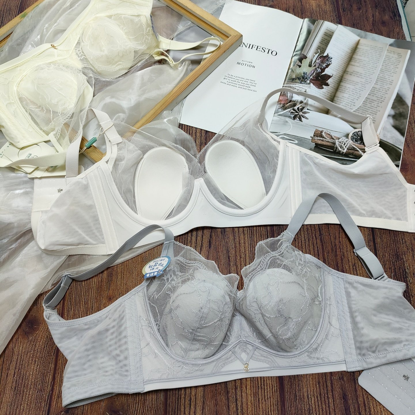 康舒美调整型蕾丝文胸轻薄收副乳图片
