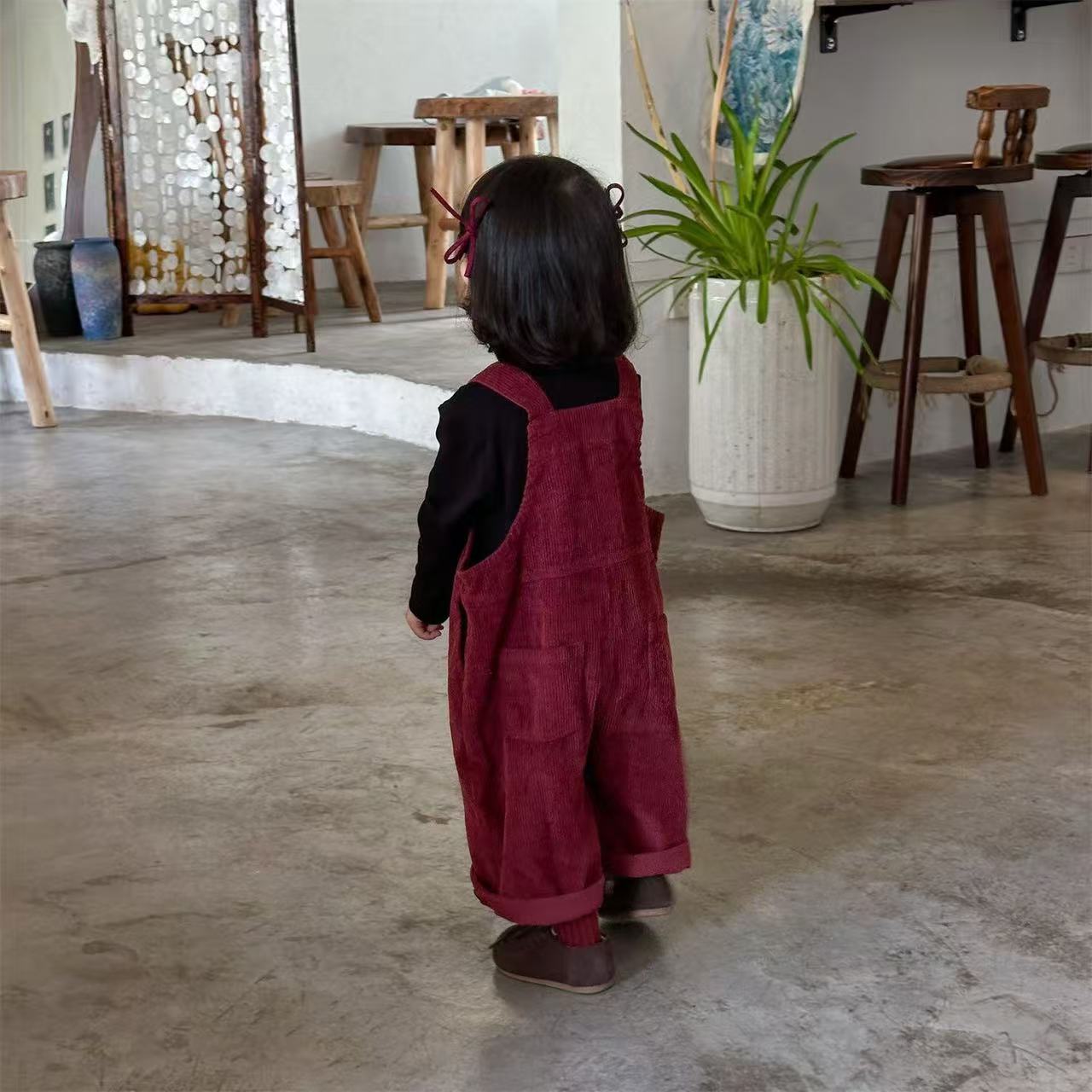 儿童背带裤春秋2026新款男女童灯芯绒裤子韩版百搭洋气宝宝连体裤