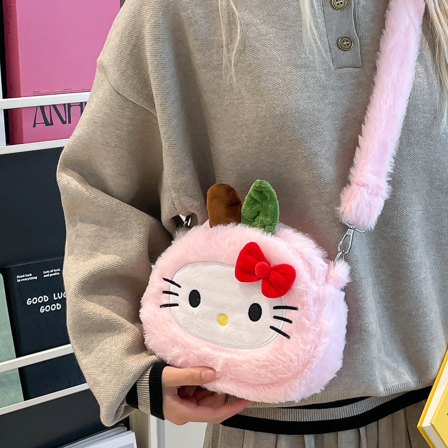 女童斜挎包2025新款迷你小包包可爱毛绒手机女孩儿童外出的挎包女,箱包皮具/热销女包/男包,小方包,淘宝优惠券,粉丝福利购,淘宝优惠卷