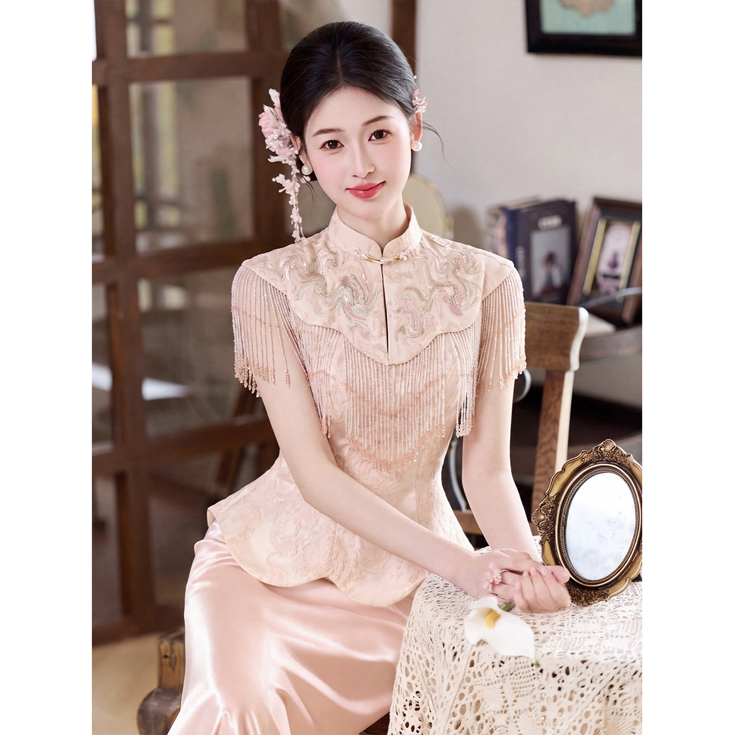 粉色新中式流苏立领订婚礼服裙女