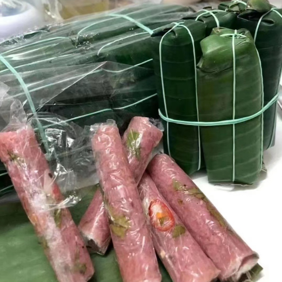 越南特色美食小猪耳扎肉酸肉20根装出售各种调味原材香酱料零食品