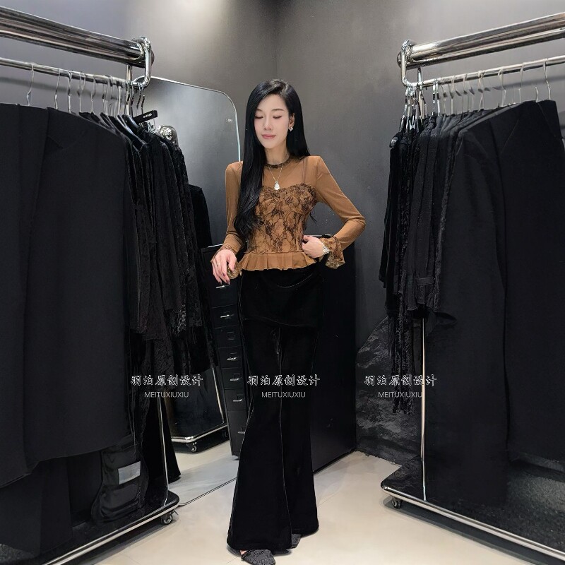 新中式国潮风微喇丝绒裤女2025秋