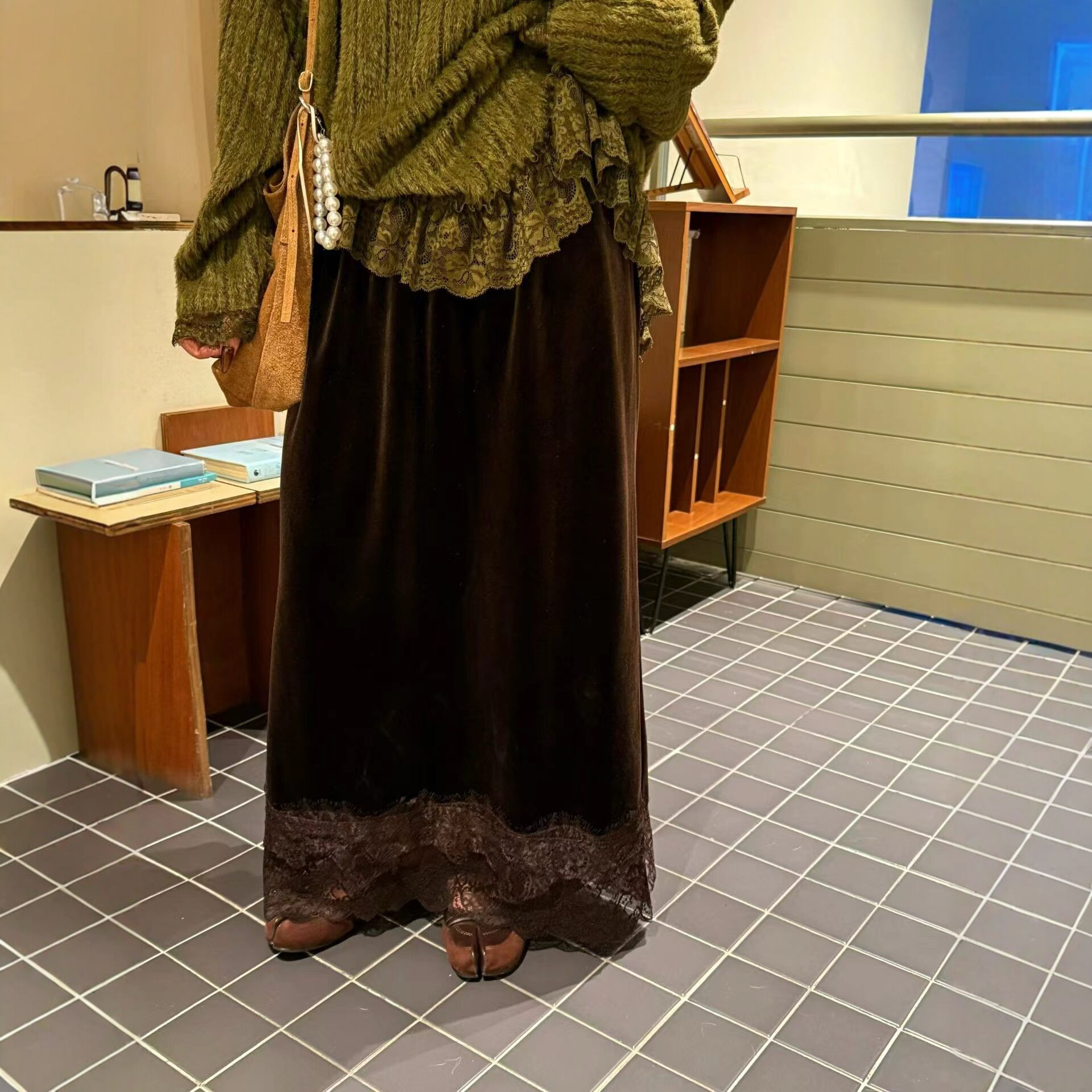 拼蕾丝丝绒半身裙女2026新款秋冬