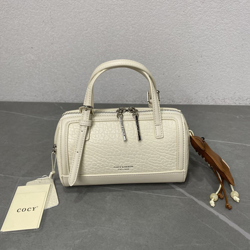 2026新款时尚泡泡纹手提波士顿包女小众设计枕头包百搭洋气斜挎包