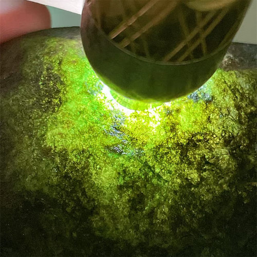 精品缅甸天然翡翠原石手镯料