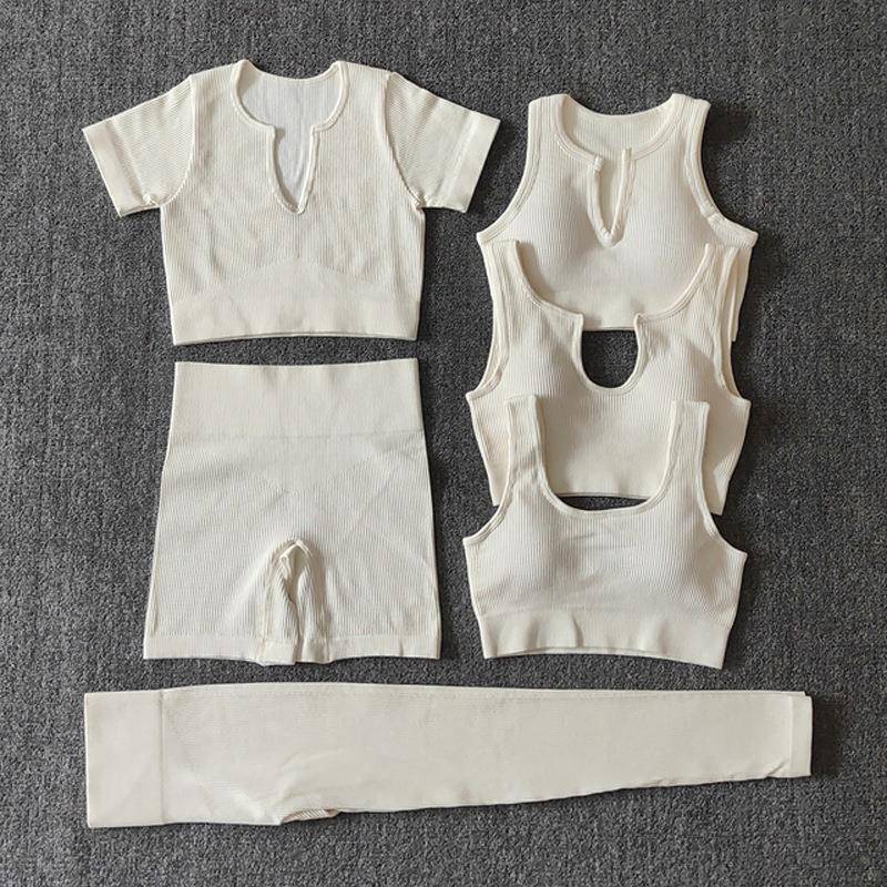 Seamless Breathable Sports Bra Set Running Shorts Fitness