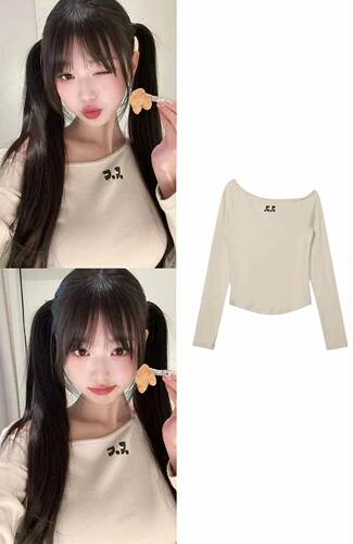 张元英风格春秋季新款韩国小众印花米白色斜肩露肩修身显瘦T恤女