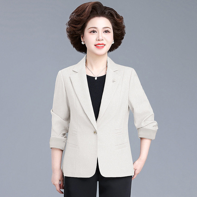 2026新款气质西装韩版时尚修身休闲外套春秋短款上衣薄款西服女装