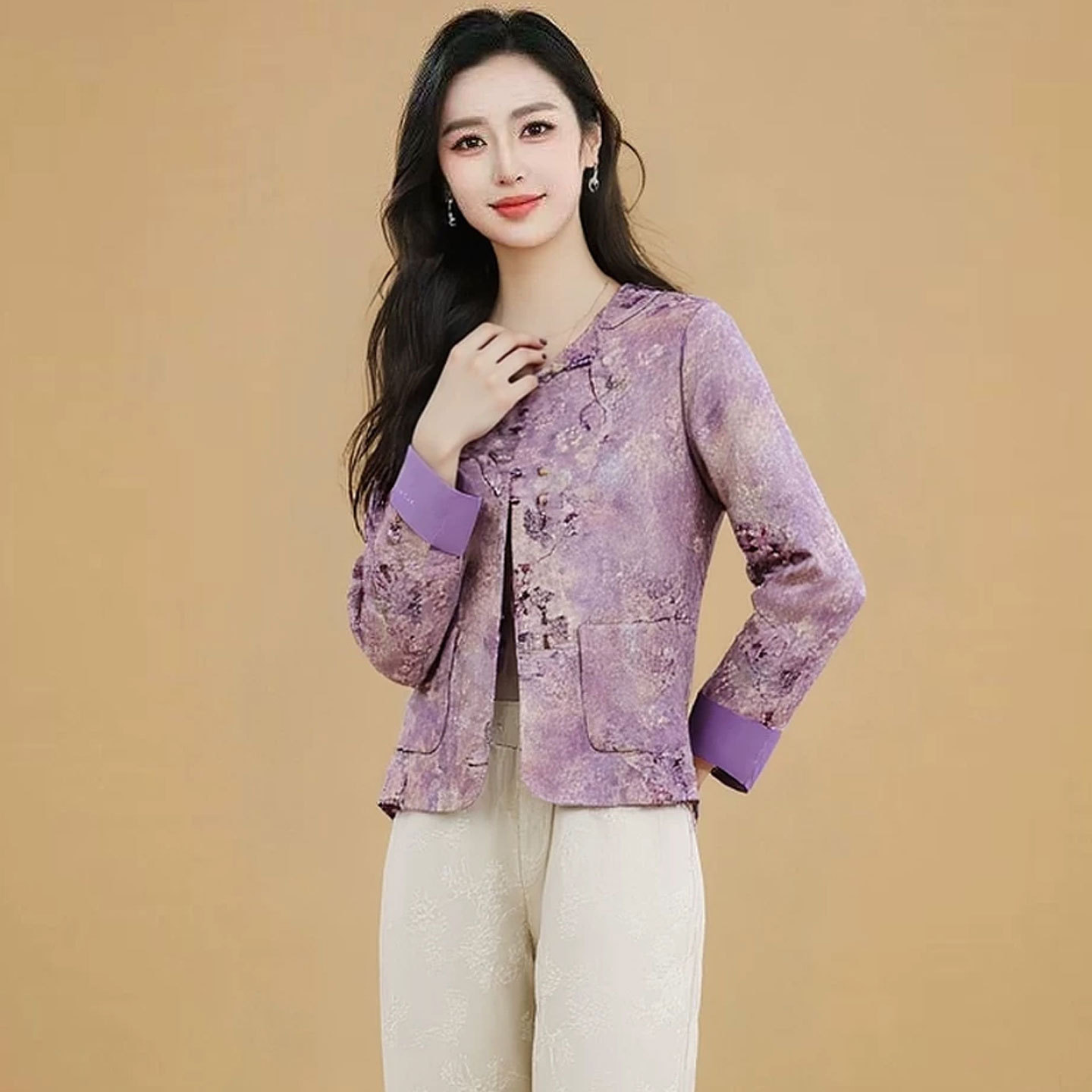 50多岁妈妈春装外套端庄大气中青年女款春秋国风中式刺绣上衣短款