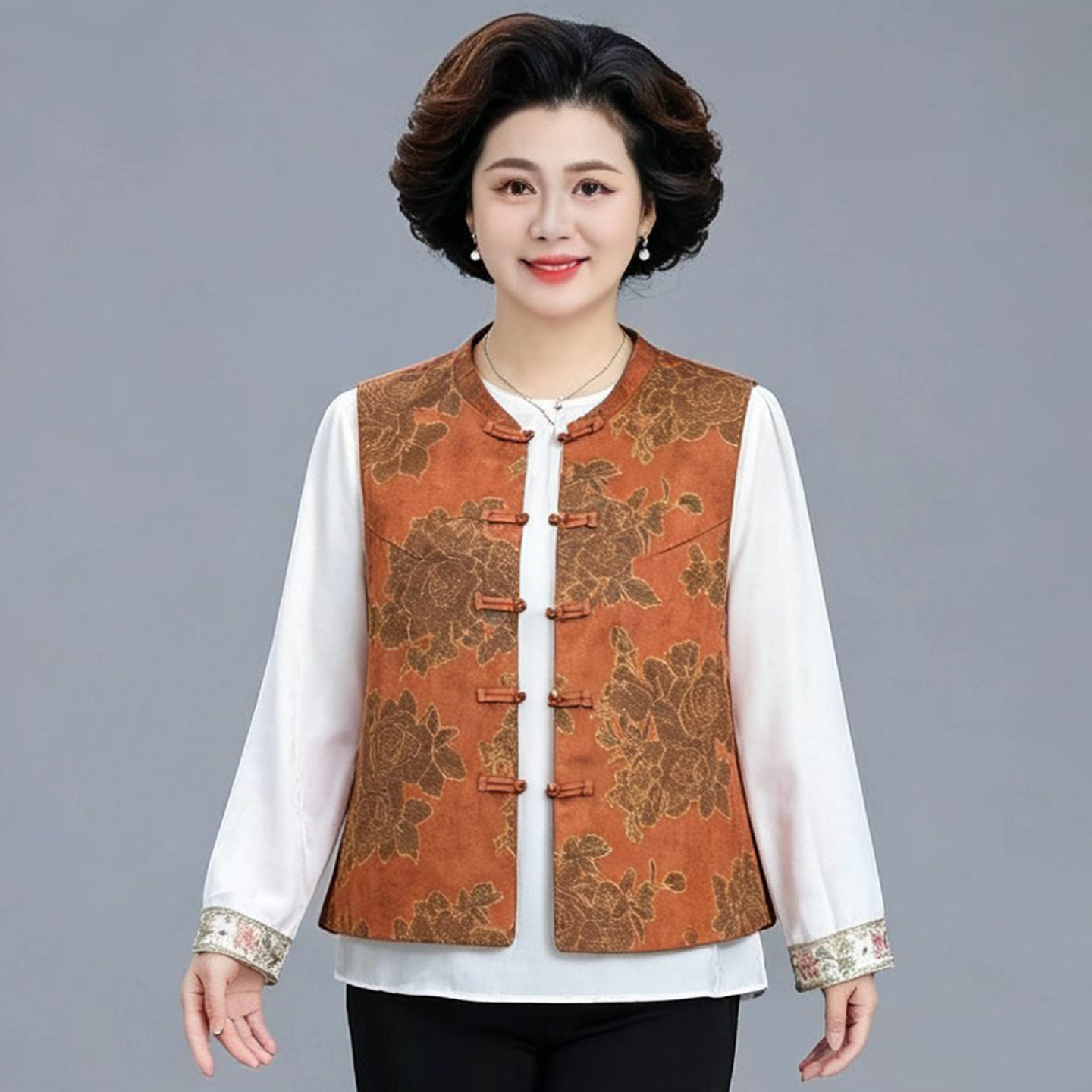 新中式妈妈春秋装马甲短款中老年人女装背心上衣大气国风坎肩马夹
