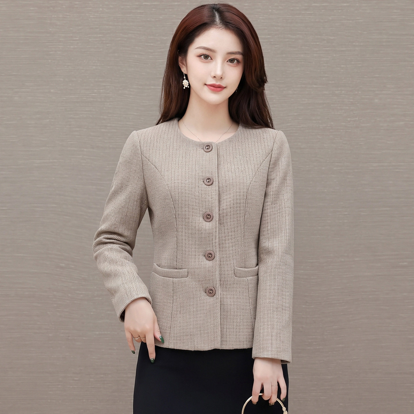 圆领小香风外套女装短款2026秋季新款气质中年妈妈高级感纯色上衣