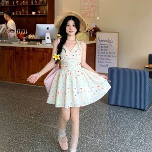 小个子显瘦短裙 韩系甜美波点印花度假风收腰吊带连衣裙2025夏季