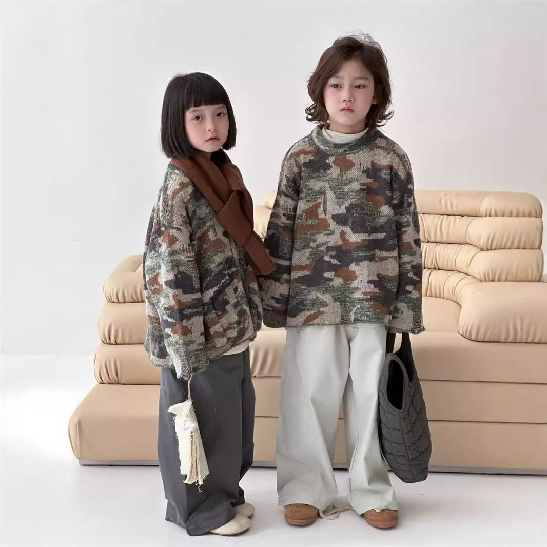 2025秋季新款韩版儿童迷彩破洞毛衣外套男女童宽松针织毛线开衫