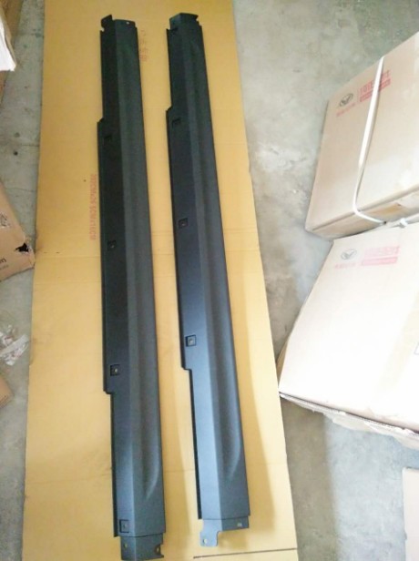 北汽幻速S2S3S3LS6H2H3H3F威旺M50FM60车门下护板下防擦条下边梁
