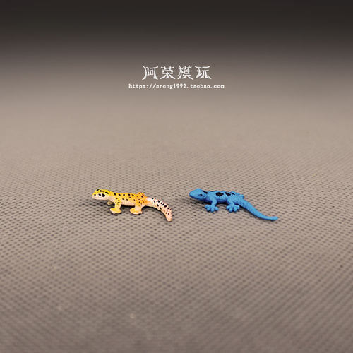 袖珍迷你动物模型爬行豹纹素材
