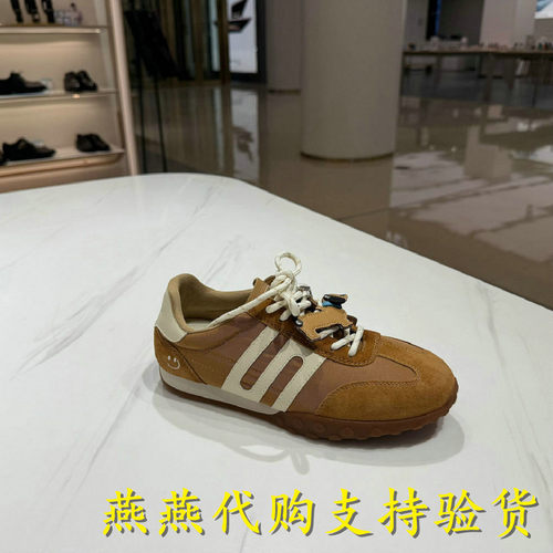 Belle/百丽女鞋跑道阿甘鞋休闲鞋
