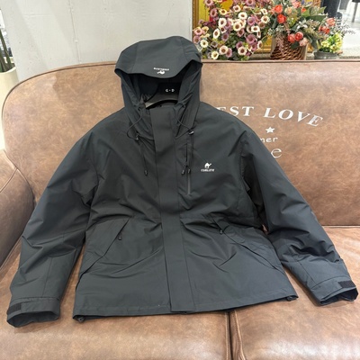 骆驼户外机能风连帽羽绒服