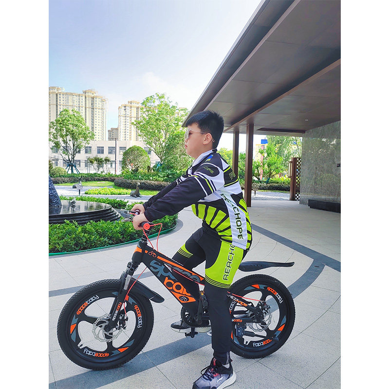 儿童骑行服平衡车加绒轮滑服