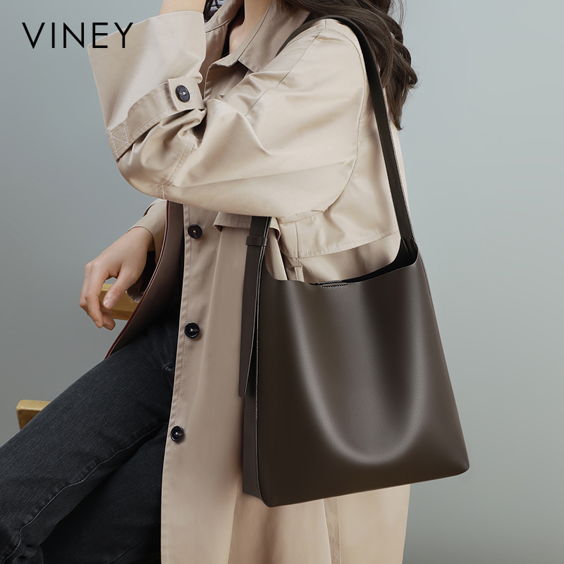 真皮水桶包大容量通勤单肩子母包