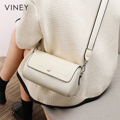 Viney包包新款2025包包女包枕头包斜挎包冬圆筒真皮单肩迷你小包