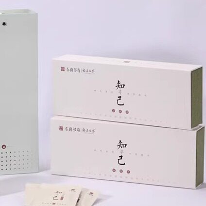 东南多奇知己白牡丹礼盒装