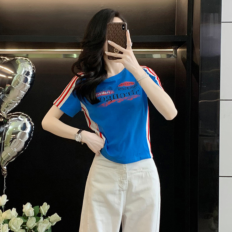 美式撞色印花正肩短袖t恤女夏季新设计感修身显瘦短款半身衫上衣