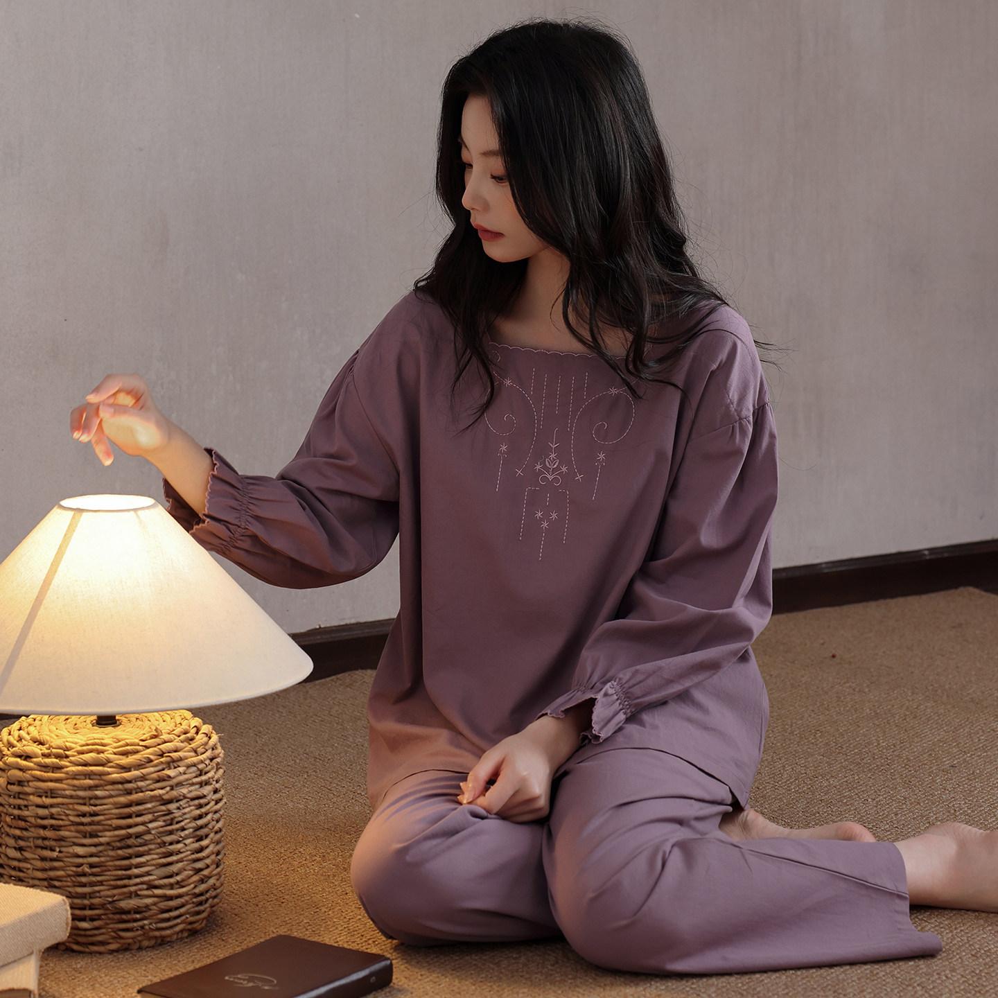 带胸垫睡衣女士春秋长袖中年妈妈