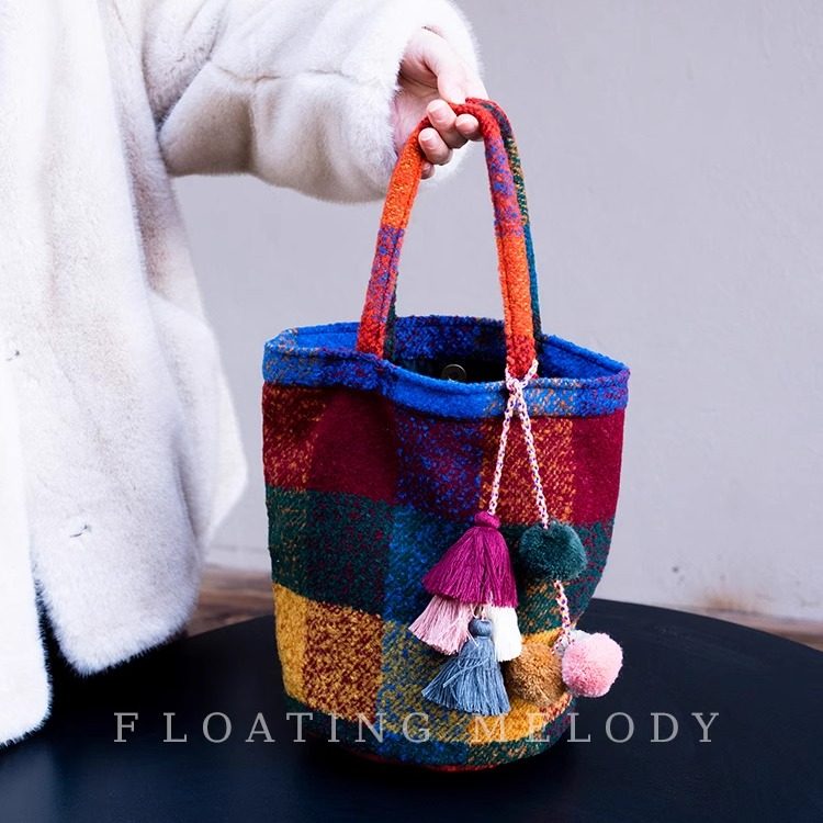 浮月笙原创·秋冬多巴胺！复古彩虹格纹毛呢水桶包圣诞新年礼物,箱包皮具/热销女包/男包,水桶包,淘宝优惠券,粉丝福利购,淘宝优惠卷