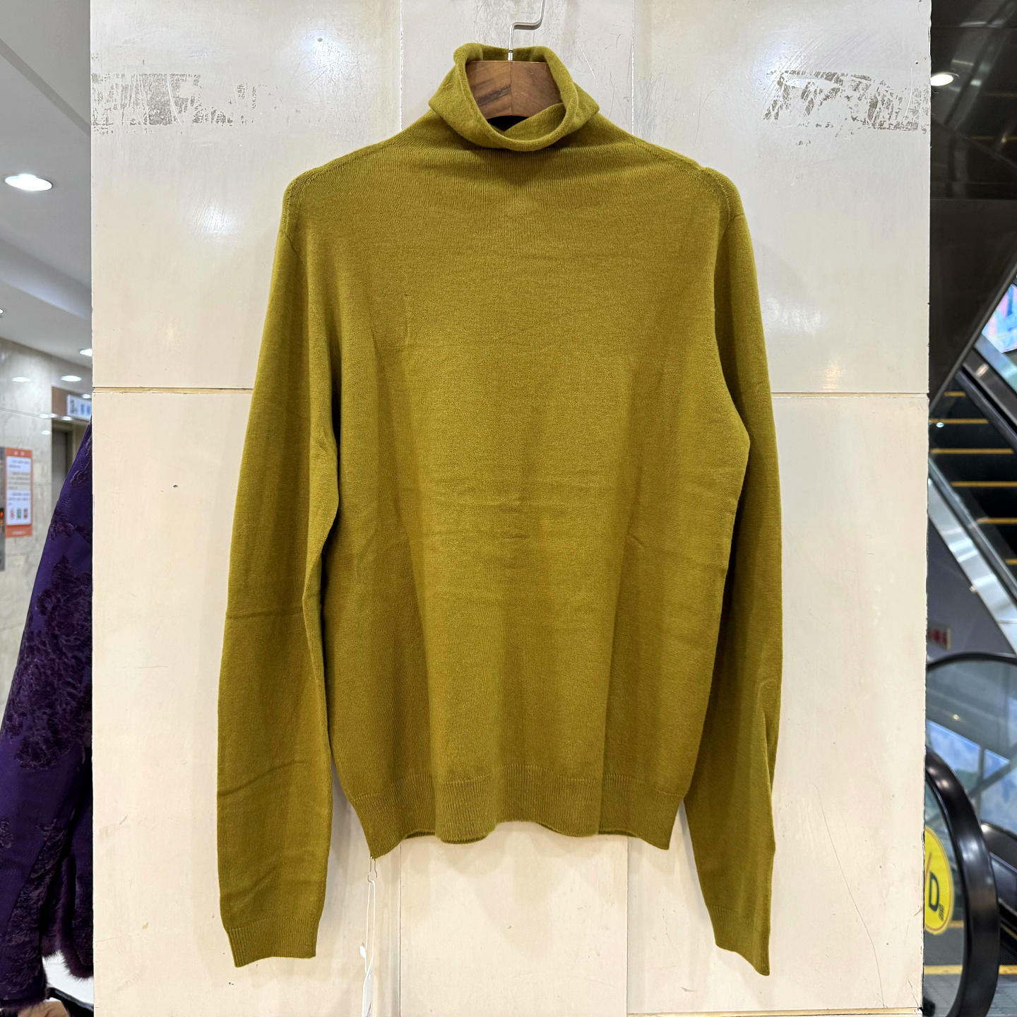 33-8308高领卡卡绒打底衫